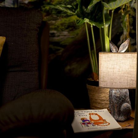 The Hidden Valley - A Stylish Rural Retreat, Perfect For Families Сент-Клирс Экстерьер фото